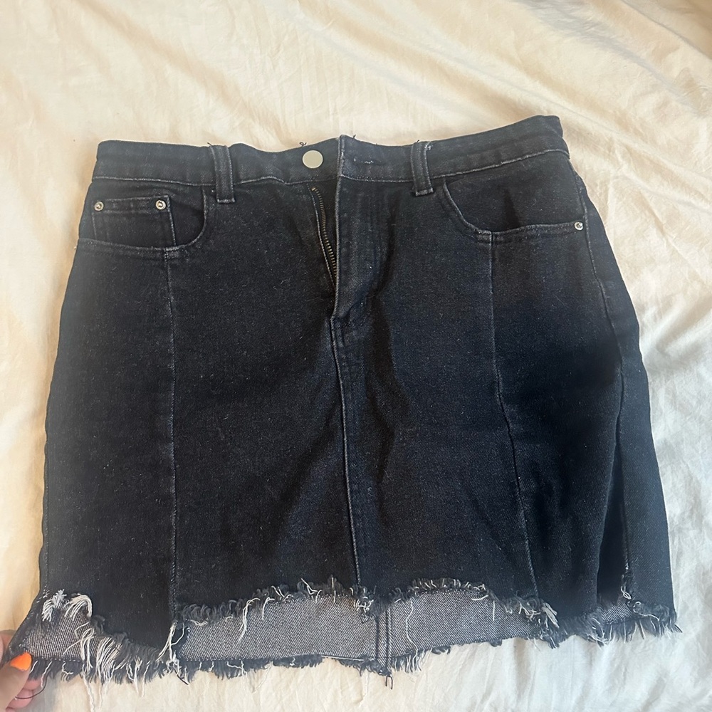 black denim skirt (stretchy)